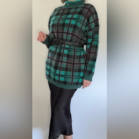 Vintage 80’s STEFANO oversized plaid sweater - Picture 3 of 13